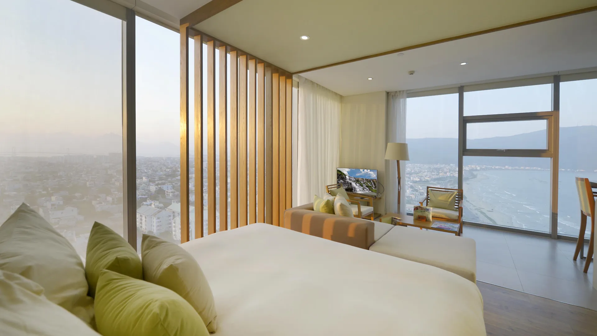 Fusion Suites Da Nang Hotel