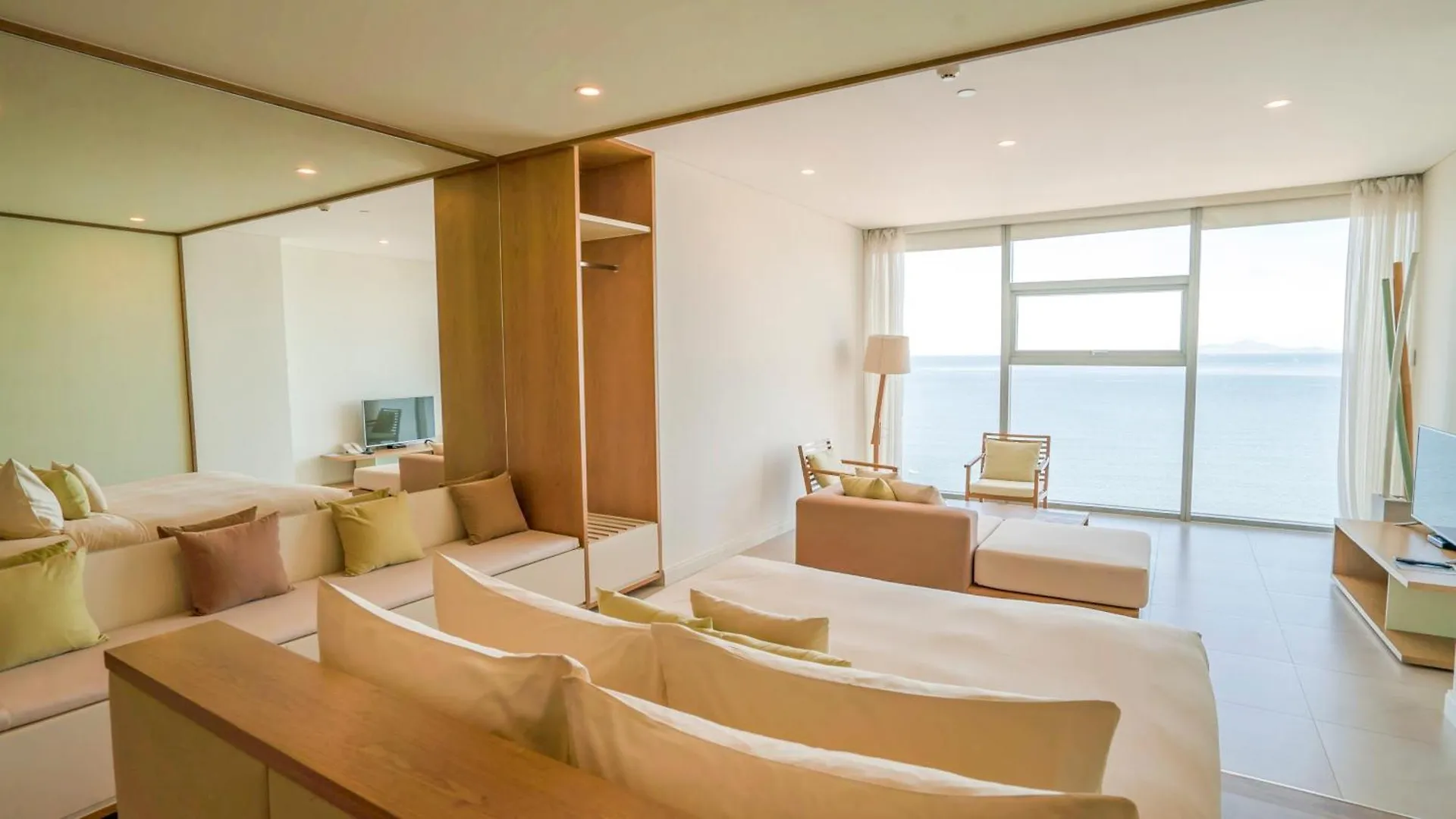 Fusion Suites Da Nang Hotel